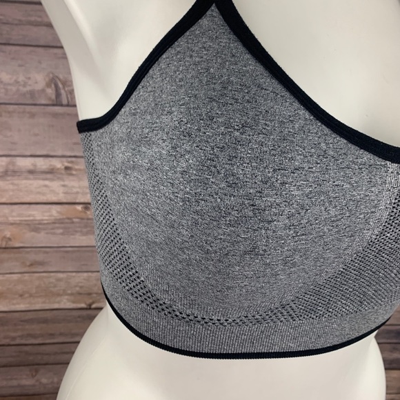 Puma Grey & Black Sports Bra Removable Breast Pads - Picture 2 of 8